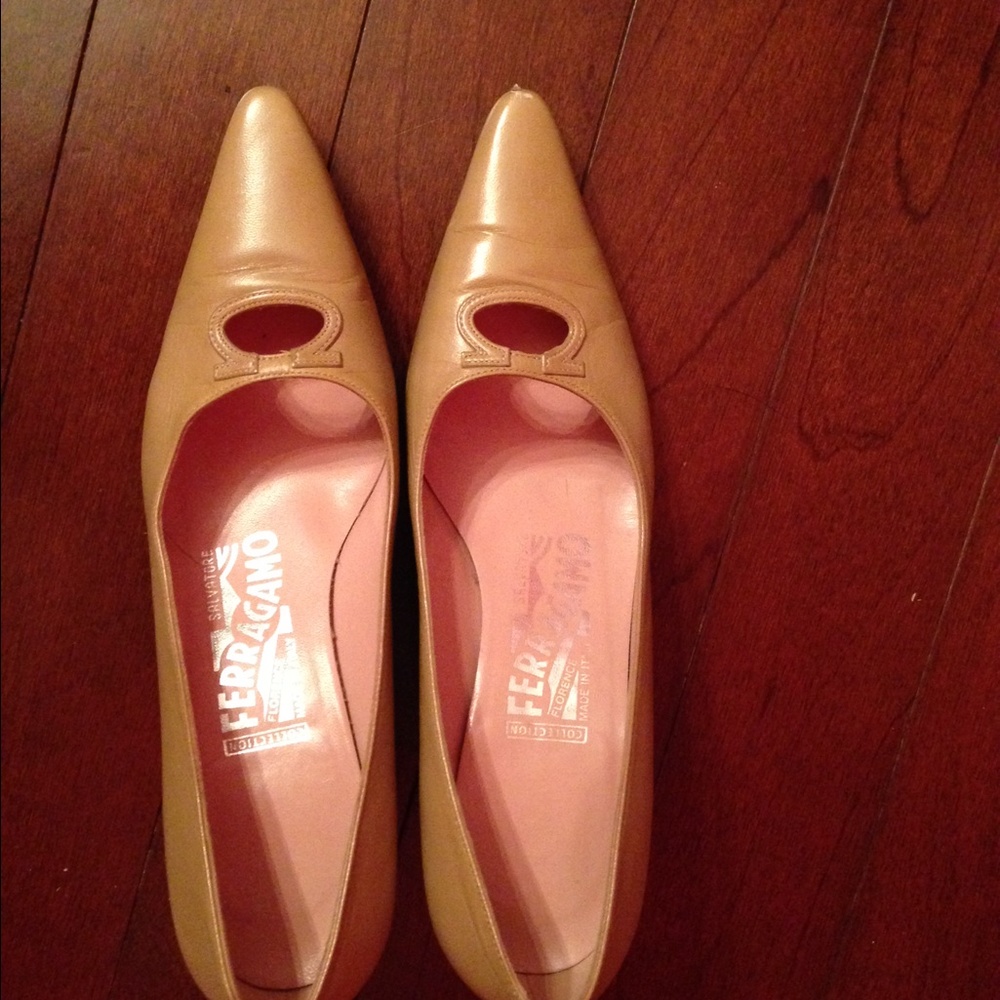Ferragamos pumps